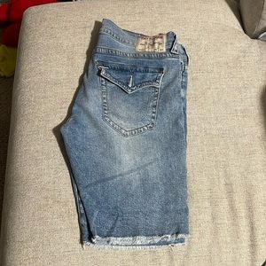 True Religion Shorts size 36